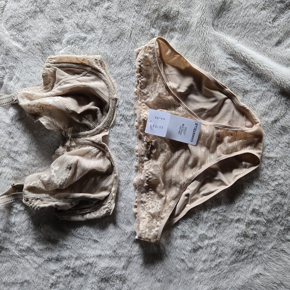 Chantelle Rive Gauche Bra And Panty